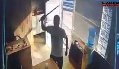 Taksi durağında kılıçlı dehşet!
