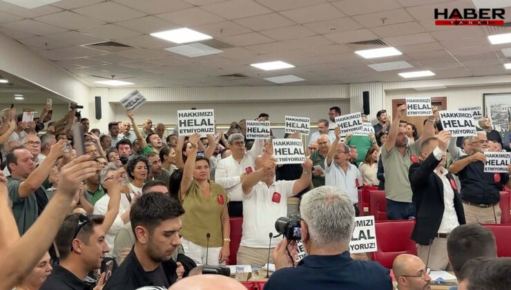 Aydın'da gerilim dinmiyor: CHP'liler toplantıya alınmadı,  salona polis girdi
