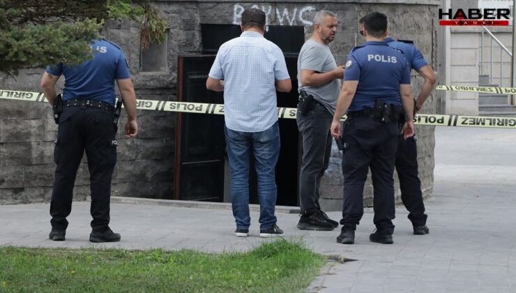 Cami tuvaletinde çıkan kavgada kan aktı