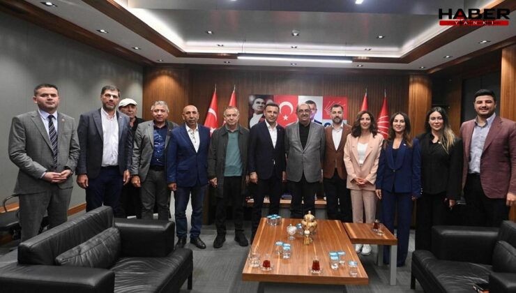 CHP İstanbul İl Başkanlığı’na Gürbüz Çapan'dan destek ziyareti