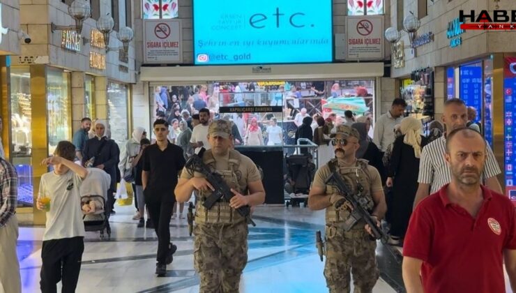 Emniyet apar topar harekete geçti: Özel harekat Kapalıçarşı'da nöbete başladı