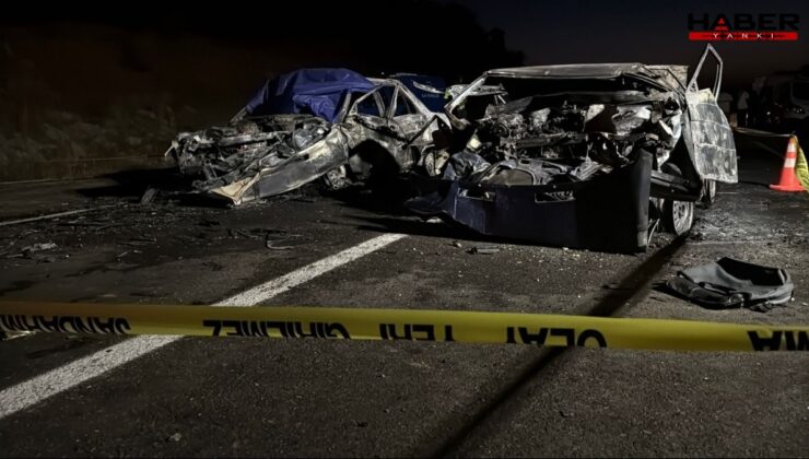 Feci kazada otomobiller demir yığınına döndü: 3 ölü, 5 yaralı
