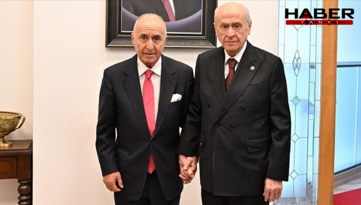 Hikmet Çetin'den dikkat çeken çıkış: CHP-MHP koalisyonu çok başarılı olur