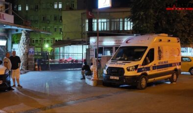 İzmir' de bıçaklı-silahlı kavga: Ölü ve yaralılar var