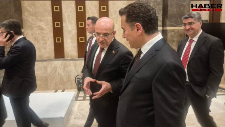 Ali Babacan ve Mehmet Şimşek'in resepsiyonda ne konuştuğu ortaya çıktı!