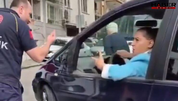 Bekleyen sürücü kazaya müdahale eden ambulansa 'Yolu aç' diyerek bağırdı