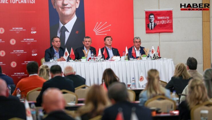 CHP'nin 2 günlük toplantısında dikkat çeken 'yeni parti' ve 'Kılıçdaroğlu' detayı