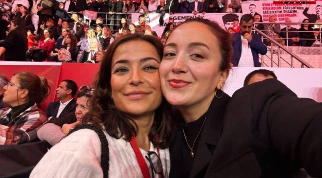 Erdoğan bariyerine itiraz ettiği için tutuklanan tiyatrocu: Kadın polis üzerime atladı, yerde tekmeledi