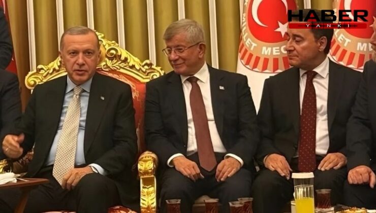 Erdoğan, Davutoğlu ve Babacan'la yıllar sonra yan yana!
