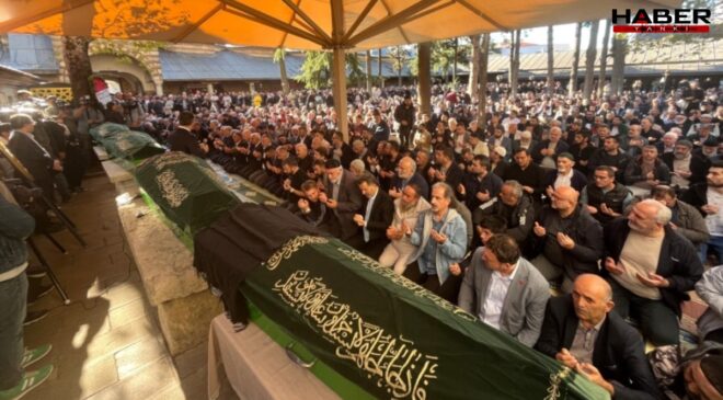 Gebze'de çöken binanın enkazında yaşamını yitirenler toprağa verildi