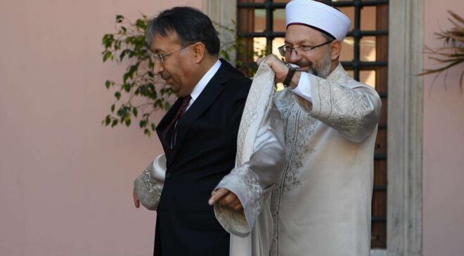 Gelen gideni aratıyor dedirten hutbe