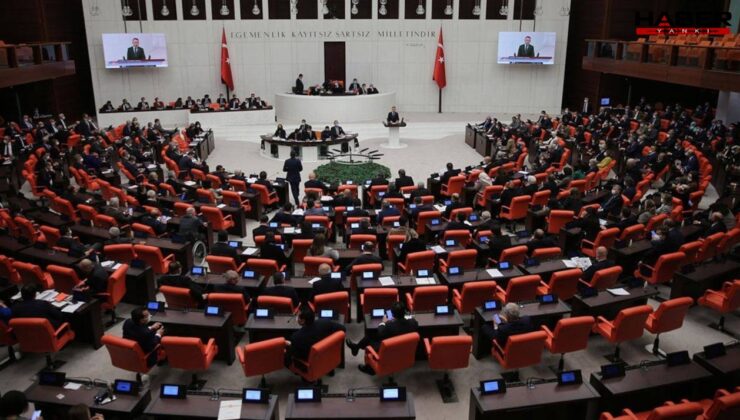 Herkes konuşur AKP yapar! Meclis'te 1 haftalık kafa tatili