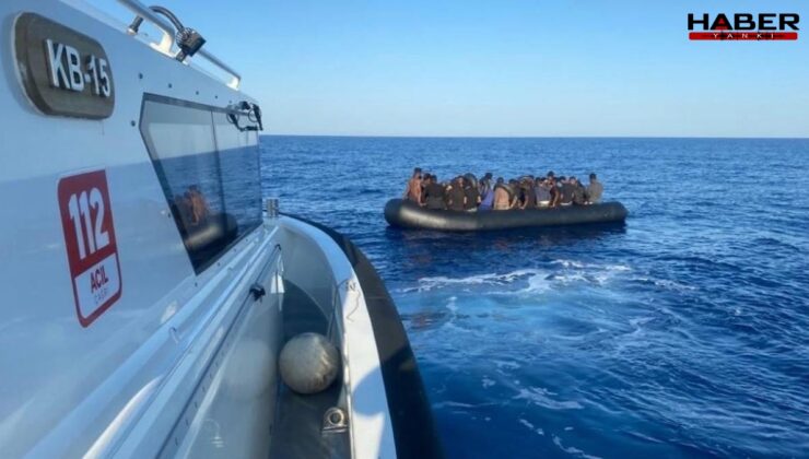 Muğla açıklarında 42 düzensiz göçmen yakalandı