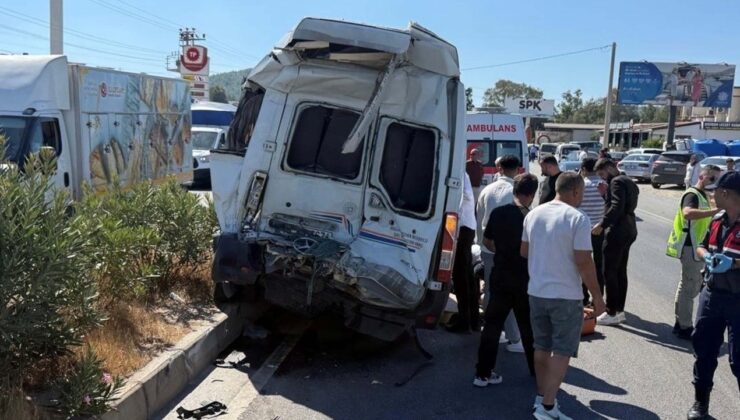 Muğla'da minibüs ile çekici çarpıştı; 1 ölü, 1'i ağır 10 yaralı