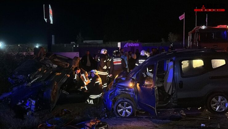 2 TIR ve 3 otomobil çarpıştı, ortalık savaş alanına döndü