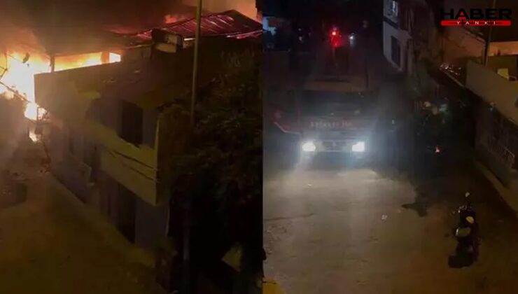 Adana'da iki katlı prefabrik ev küle döndü