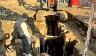 Altyapı çalışmasından Bizans sütunu çıktı