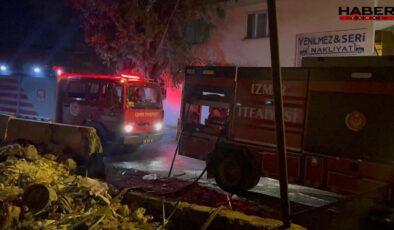 Atık yığınları aniden alev aldı! Kamyonet kullanılmaz hale geldi