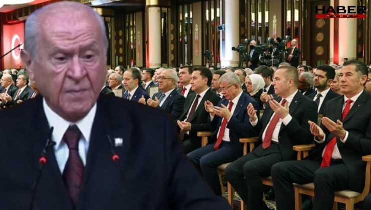 Bahçeli, Babacan ve Davutoğlu'na savaş açtı!