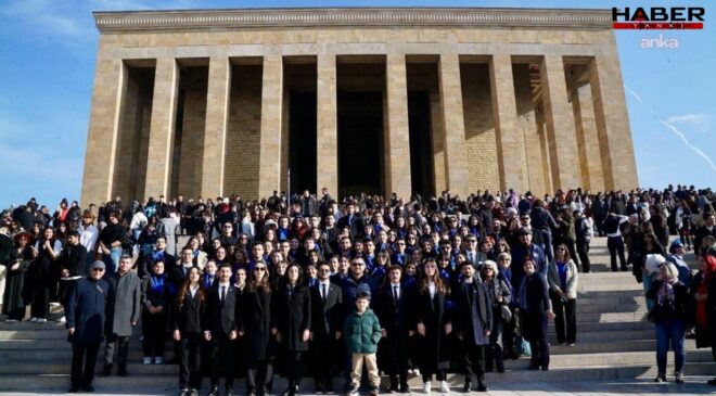 Çağdaş Yaşamı Destekleme Derneği Çağdaş Gençlik Geleneksel Anıtkabir Buluşması’nın 17’ncisi yapıldı