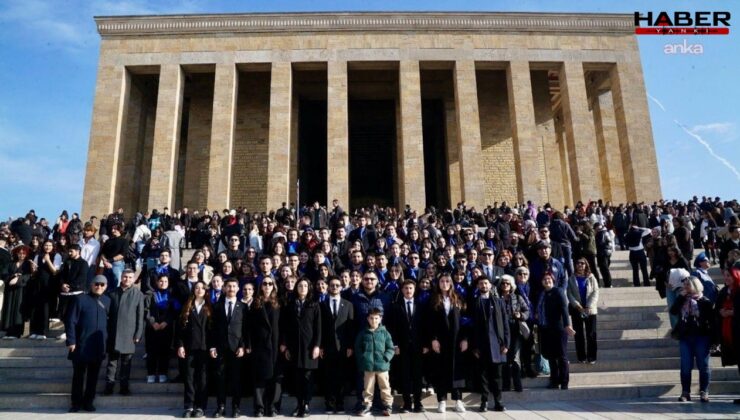 Çağdaş Yaşamı Destekleme Derneği Çağdaş Gençlik Geleneksel Anıtkabir Buluşması’nın 17’ncisi yapıldı