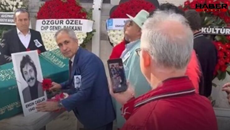 Cenazede tabutla hatıra fotoğrafı kuyruğu