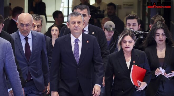 CHP’de kritik toplantıda değişim sinyali: Bazı isimlerle yollar ayrılacak