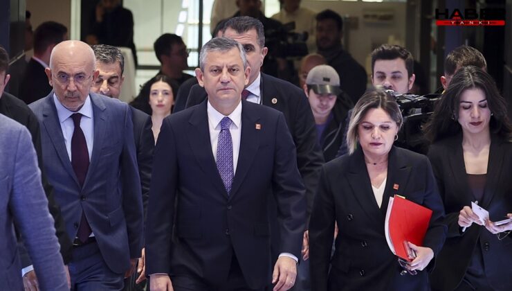 CHP’de kritik toplantıda değişim sinyali: Bazı isimlerle yollar ayrılacak