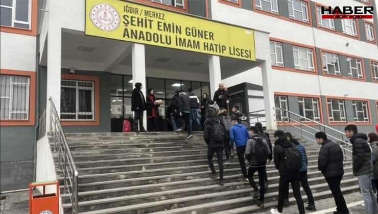 İmam hatip lisesinde kavga: 1 kişi bıçaklandı