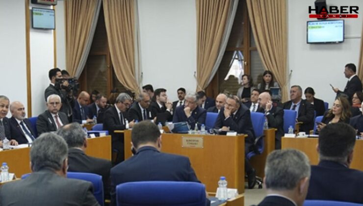 İmralı tartışmaları sürerken AKP ve DEM arasında sesler yükseldi