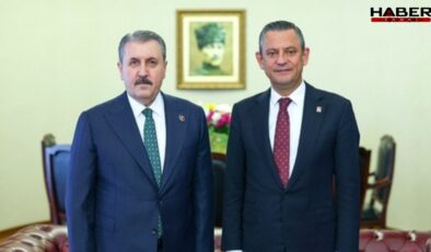 Küçük ortaktan Özel'e tebrik telefonu