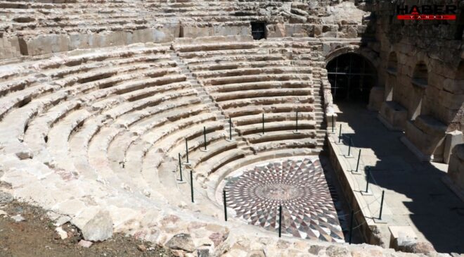 Medusa mozaiğinin üzeri kapatıldı