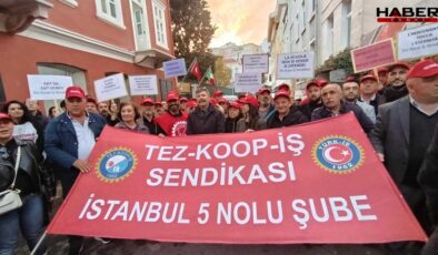 Öğretmenler gününde İtalyan Lisesi’ndeki Türk öğretmenlerden ücret eşitsizliği protestosu