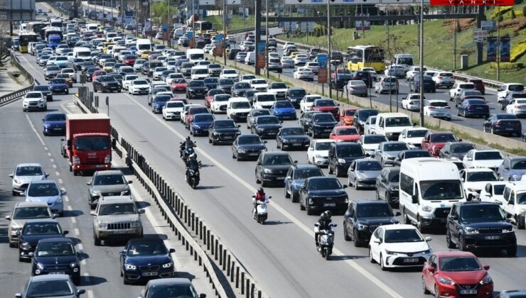 Trafikte yeni dönem başlıyor: Kurallara uymayanın hem ehliyeti hem aracı gidecek
