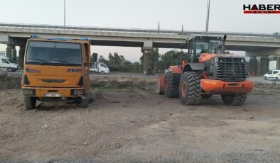 Ünlü plajdan kamyon ve kepçelerle tonlarca kum çalındı!