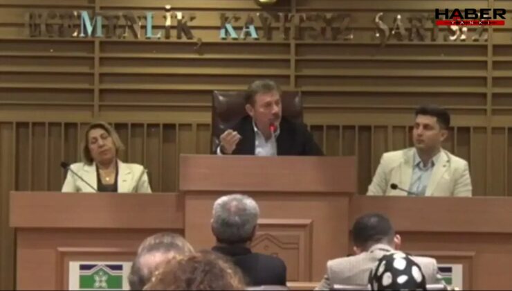 AKP'li başkandan kürsüde seviyesiz sözler: 'Seni evlendireyim de rahatla'