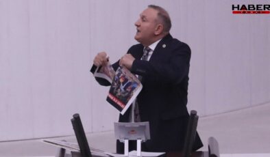 Apo’ya ‘şerefsiz’ deyip Barzani fotoğrafını yırttı