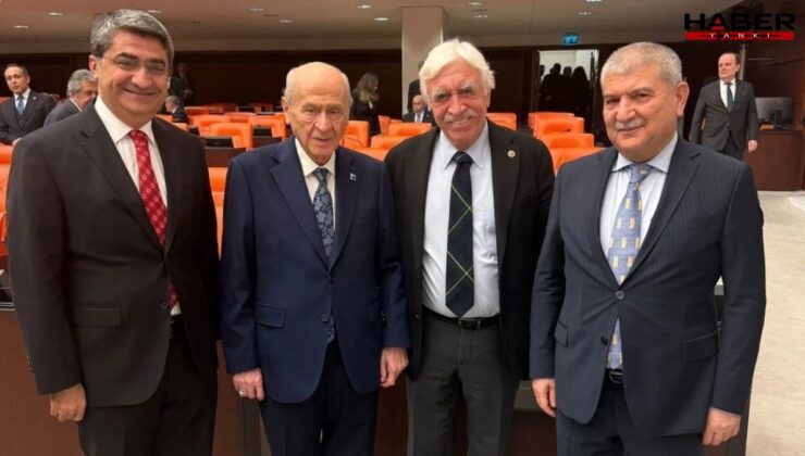 Bahçeli ve Çandar’dan samimi kare: Fotoğrafa düştüğü not dikkat çekti
