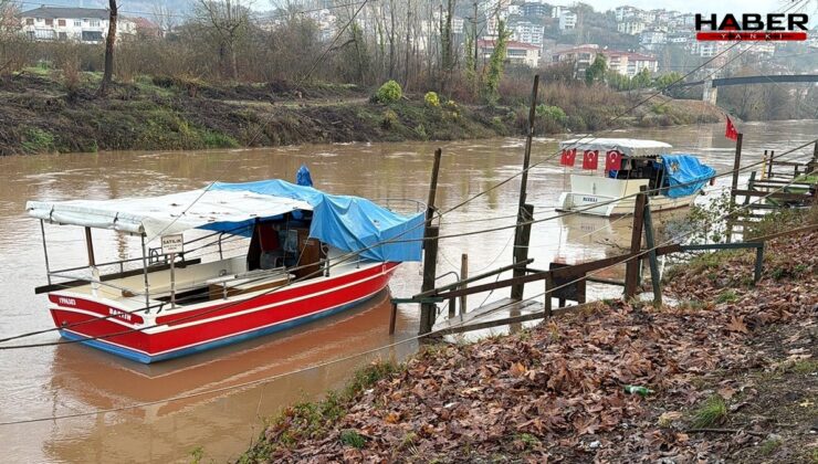 Bartın Irmağı’nın seviyesi 2 metre yükseldi