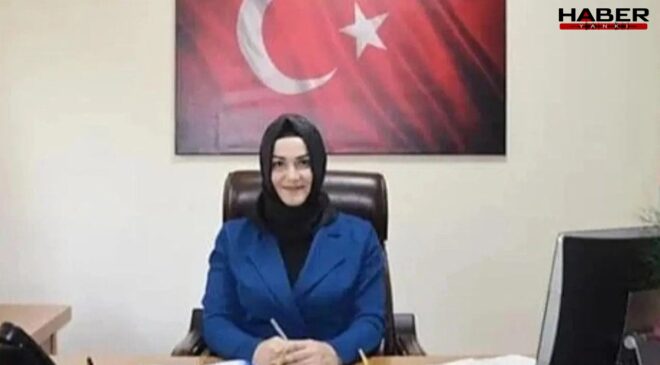 Başkanlığa gelir gelmez Atatürk portresini indirdi