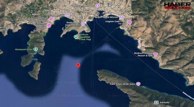 Bodrum açıklarında sürüklenen göçmen botu yardım istedi