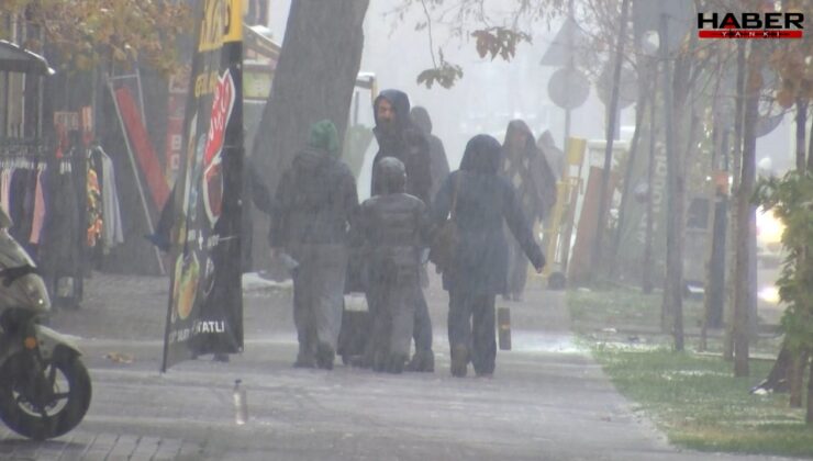 Bursa'da kar yağışı: Sokaklar beyaza büründü