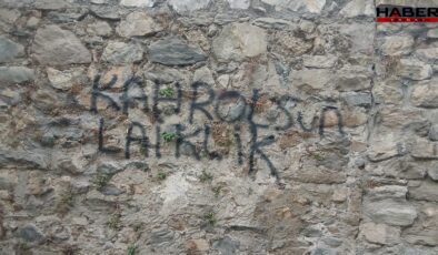 Bursa'da tehlikeli provokasyon: Duvarlara “kahrolsun laiklik” yazıldı