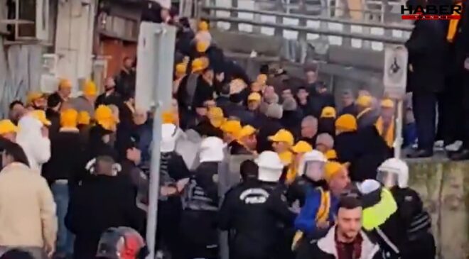 Çağlayan Adliyesi'nde gergin anlar: Taksiciler ile polis karşı karşıya