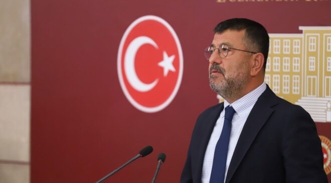 CHP'li Ağbaba Meclis'te isyan etti: AK Parti ortada yok!