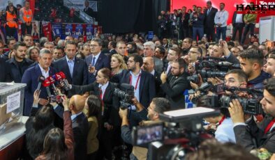 CHP'li Özer: Bu kadroların iktidar yolculuğunda yeni bir aşamaya taşıyacağına inanıyorum