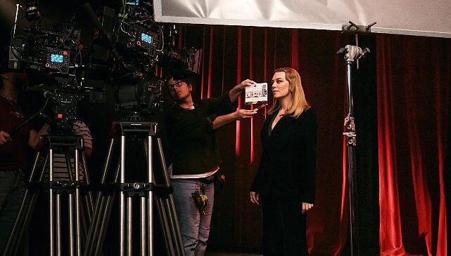 Demet Evgâr’dan Vodafone Kırmızı Işık Uygulamasıyla Şiddete Dur Çağrısı