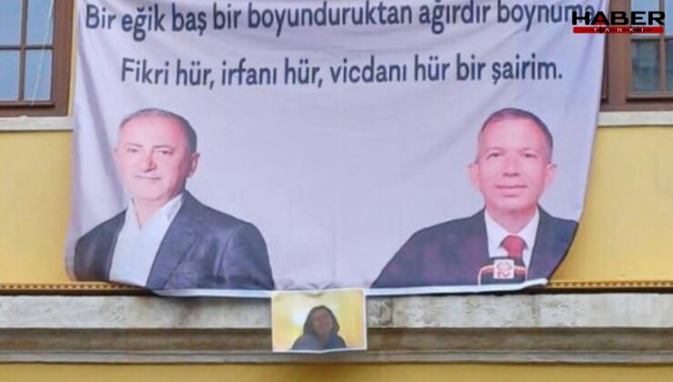 Galatasaray Lisesi'nde Altaylı'ya destek pankartı: 'Fikri hür, vicdanı hür'