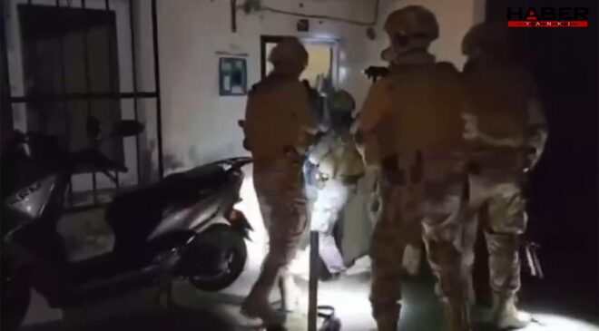 İstanbul'da operasyon: Çok sayıda kişi gözaltında