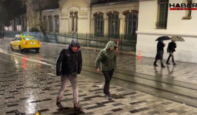 İstanbul'da sağanak etkili oldu